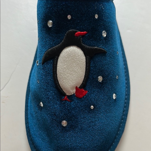 Kate Spade Navy Penguin Slippers size 8 - Picture 3 of 6